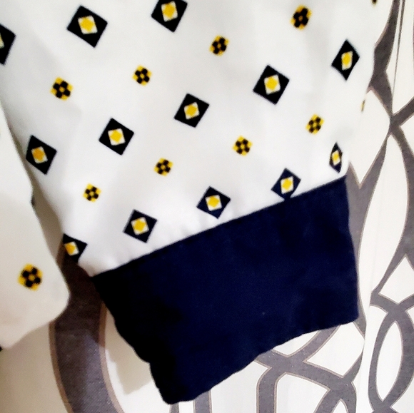 MAN'S HIGH FASHION Buttonup Shirt - Picture 5 of 5